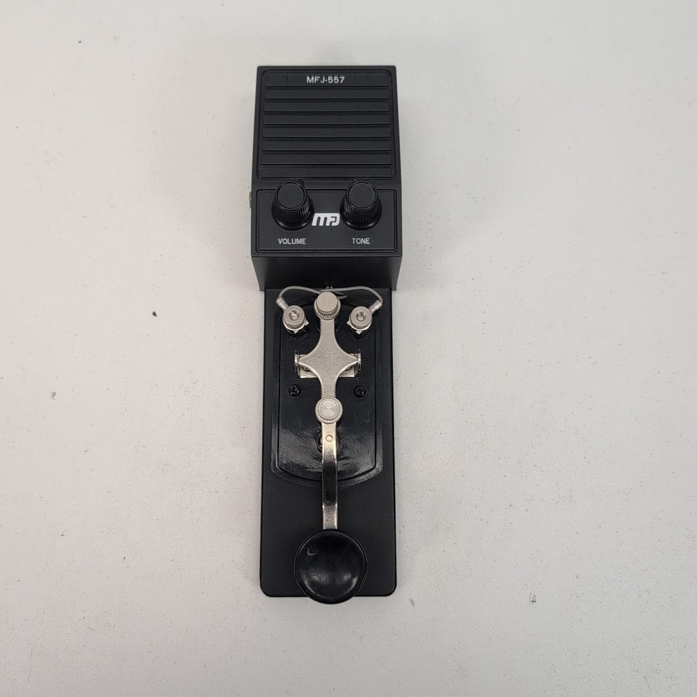 MFJ-557 Deluxe Morse Code Practice Oscillator Straight Key w/ Volume Control‎